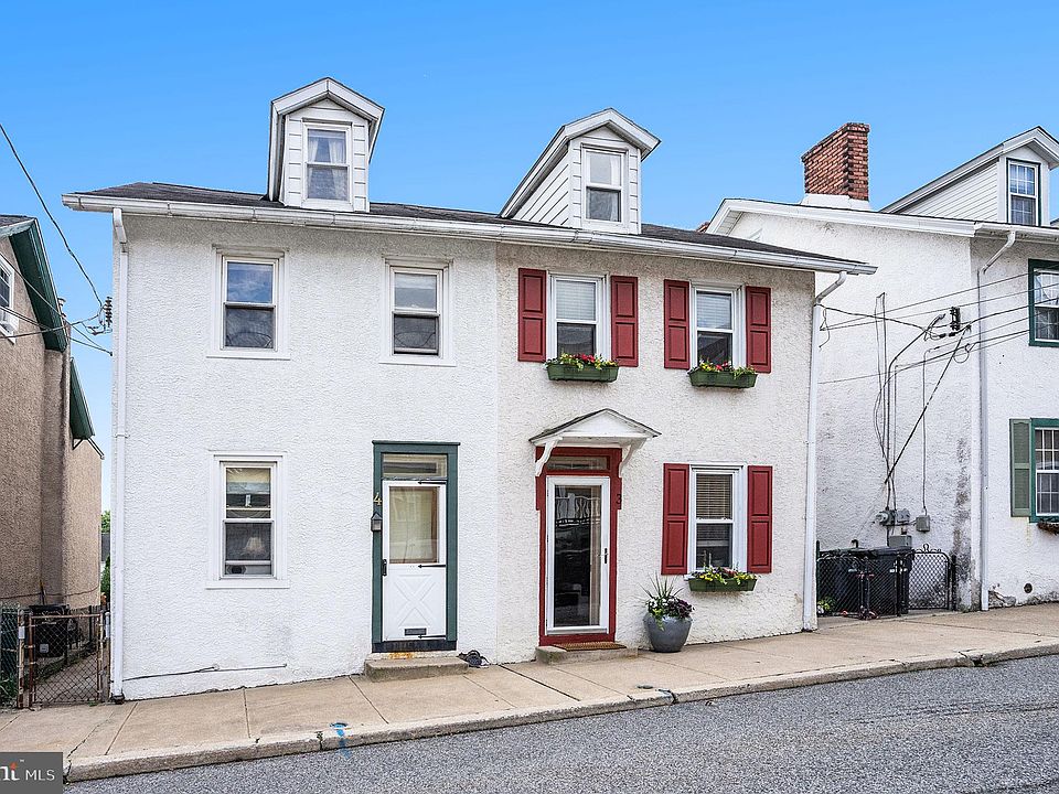 3 Hall St, Phoenixville, PA 19460 Zillow
