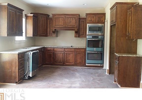 2nd image of 409 Dogwood Ln