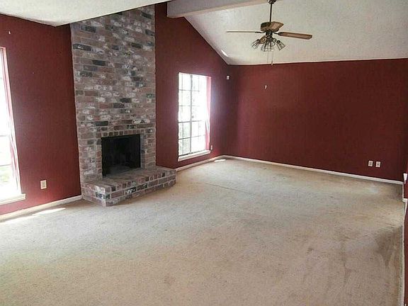 3rd image of 10842 Bexley Dr