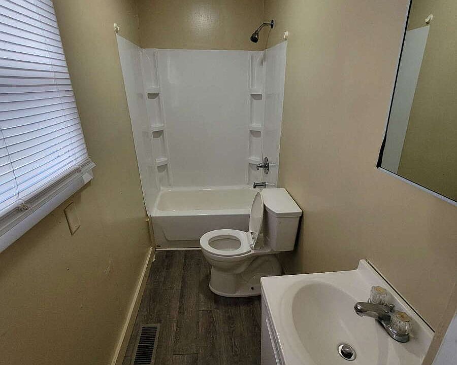 2nd image of 6117 Bettcher Ave