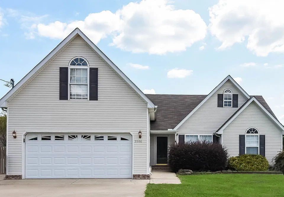 3506 Crape Cir