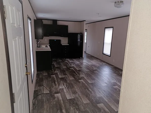 2701 Huizenga St #86-086, Muskegon, MI 49444