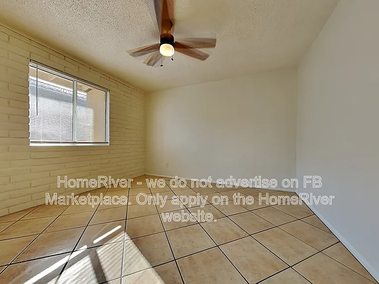 2460 Palisades Dr #2 — Photo 8