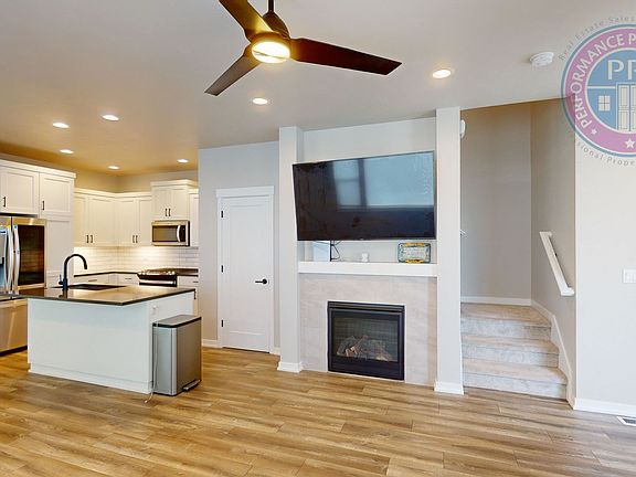 4th image of 5605 SE Logan Ln