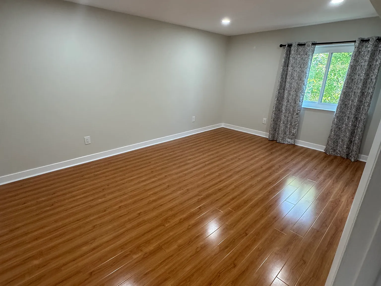 2 bed, 1119 sqft, $1,850 — Photo 2