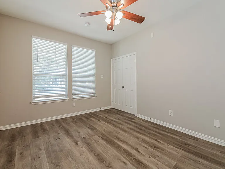 10200 Cedar Lake Dr — Photo 12