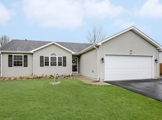 1217 Scenic Rd, Dekalb, IL 60115