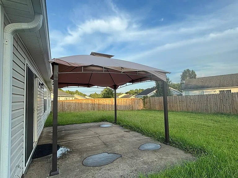 644 Grover Dr — Photo 5