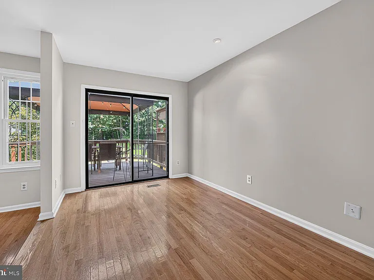 6374 English Ivy Way — Photo 5