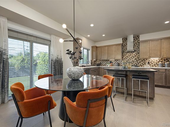 4th image of 2085 Kohli Dr