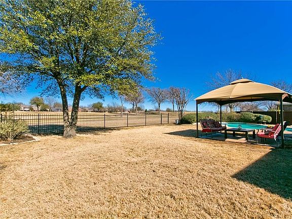 2nd image of 5400 Arbor Hollow Dr