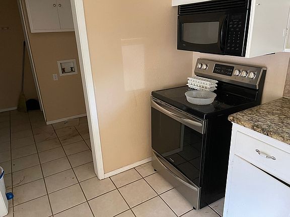 2nd image of 1616 W Avenue I