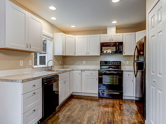 5th image of 3802 109th Ave NE