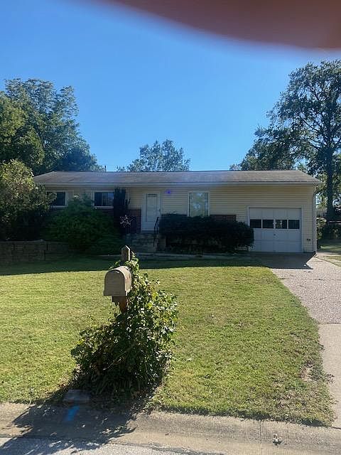 1st image of 442 Fairwick Dr