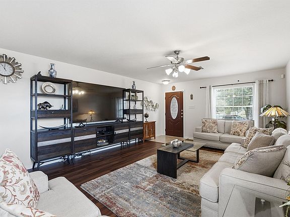 5th image of 4506 Woodspring Glen Ln