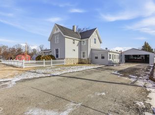 501 Elmwood Dr, Frankfort, IN 46041