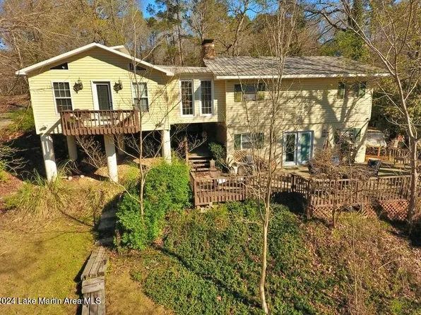 406 Bay Ridge Dr, Jacksons Gap, AL 36861