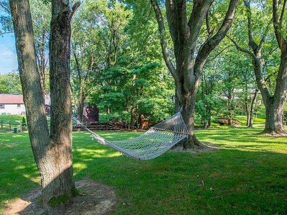 3rd image of 13775 Stonehenge Ct NW