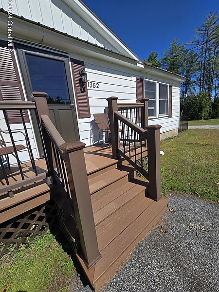 2nd image of 1352 County Route 29