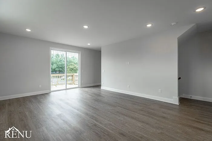 5745 Sofias Cir — Photo 7