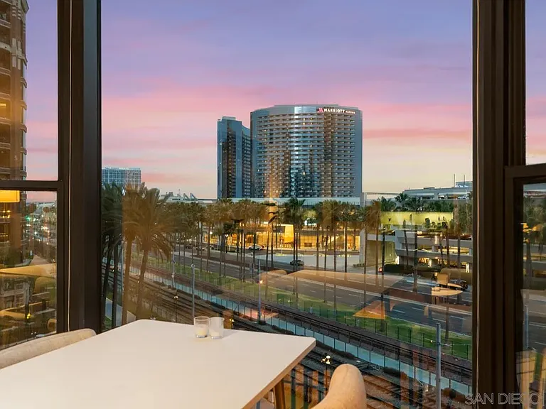 500 W Harbor Dr #504 — Photo 18