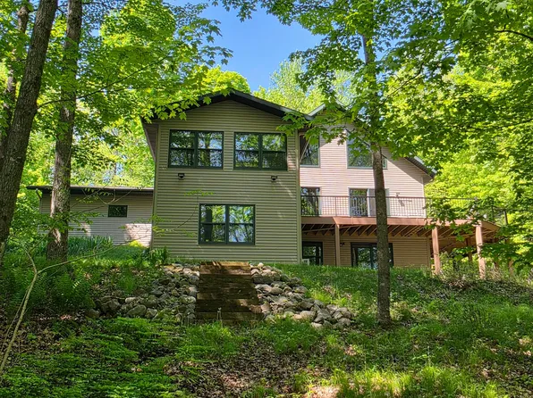 N6838 Mistwood Dr, Tomahawk, WI 54487
