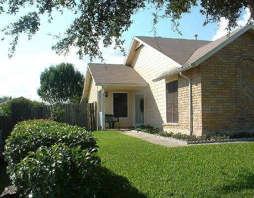 1st image of 3609 NE Candleknoll Dr