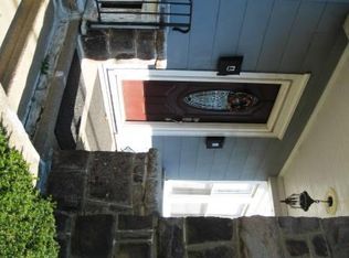 821 Bridgeboro St, Riverside, NJ 08075