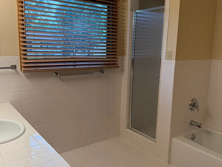 3735 Pace Blvd — Photo 12
