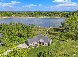 9482 Wabasis Pointe Dr NE, Greenville, MI
