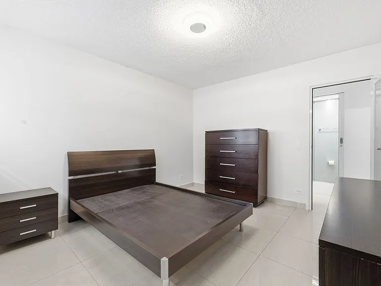 Cond Los Pinos Este 6410 Ave Isla Verde Apt 3A — Photo 17