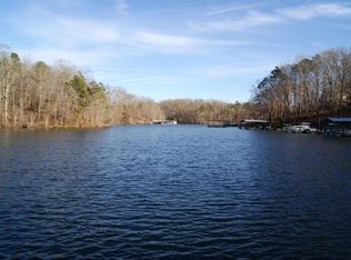 924 Dogwood Ln, Townville, SC 29689