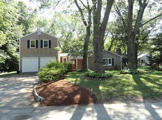 29 Stacy St, Barrington, RI 02806