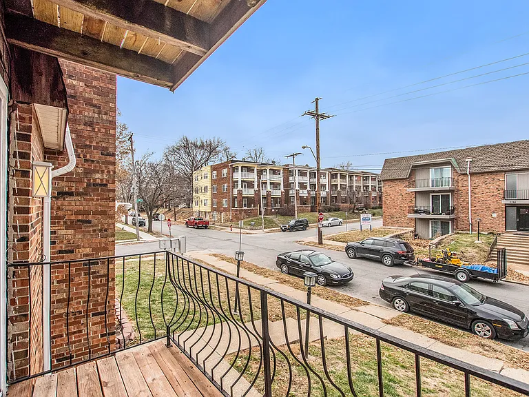 3739 Wyandotte St #116-1 — Photo 16
