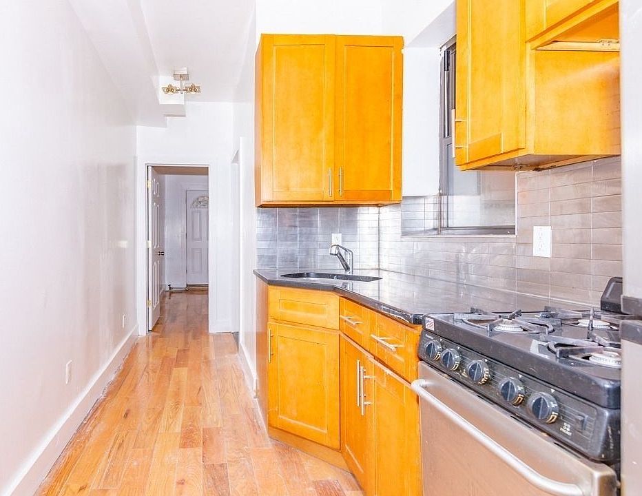 1st image of 401 Suydam St #T3