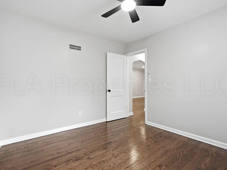 5201 W 51st St — Photo 7