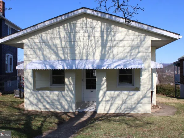 705 Hill Top Dr, Cumberland, MD 21502