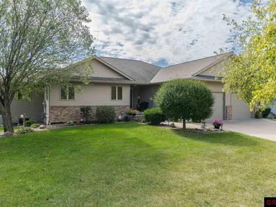 416 Thomas Dr, Eagle Lake, MN, 56024