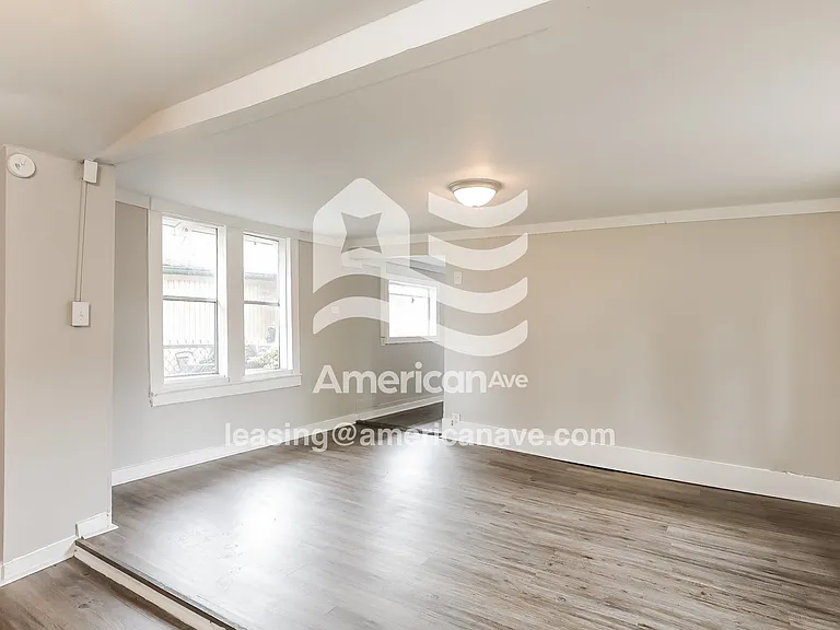 574562_002_living_room_13765387.jpg