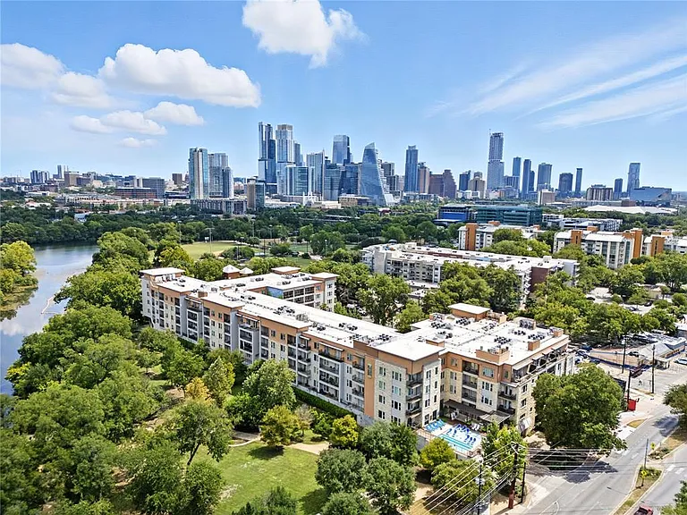 1900 Barton Springs Rd #4041 — Photo 32