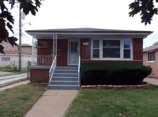 566 Paxton Ave, Calumet City, IL 60409