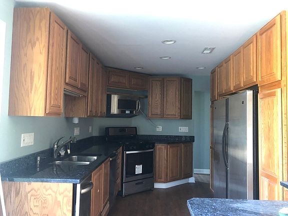 2nd image of 10916 W Macarthur Dr