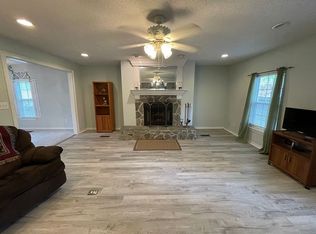 8675 Hunters Pointe Dr N, Theodore, AL 36582