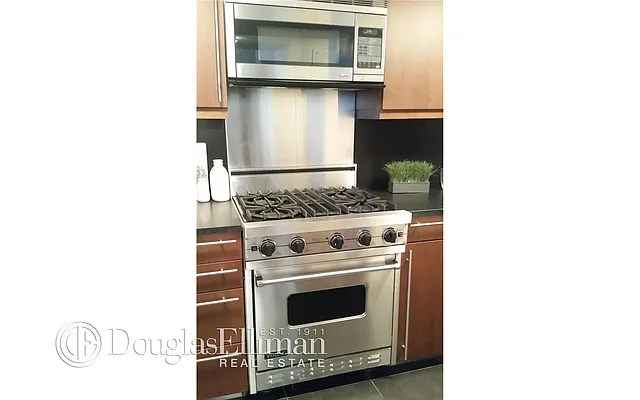 Rented by Douglas Elliman | media 21