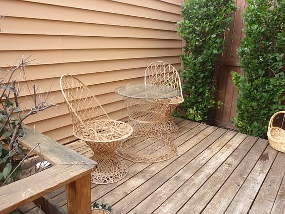 MORE TO ADORE! Perfect spot for your morning coffee or evening glass of wine,while your watch your private chef prepare something good-in thier jammies!