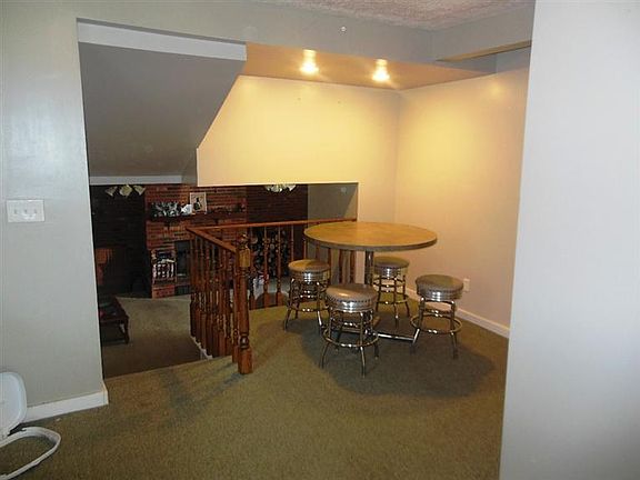 4th image of 1213 Orchard Hill Dr