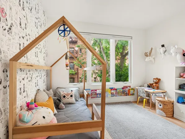 18-05 Highland Avenue image 18 of 34