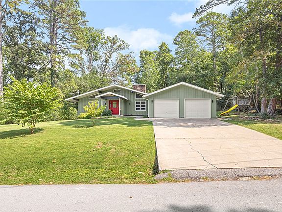 5th image of 8 Grisham Dr
