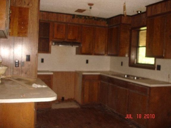4th image of 1233 County Road 1273