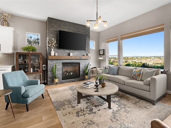 5th image of 1535 Eucalyptus Rd